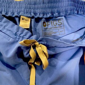 Figs, Women’s Size Medium/Tall Yola Ceil Blue Scrub Pants